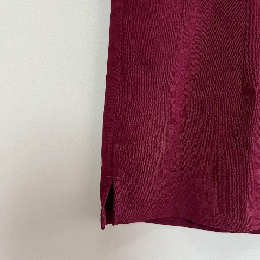 FIGS Women's Catarina One-Pocket Scrub Top in Burgundy, size XXS - Picture 5 of 9